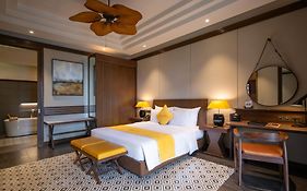 Senna Hue Hotel